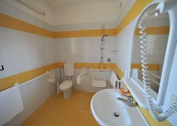 Aspe Готель Бібіоне