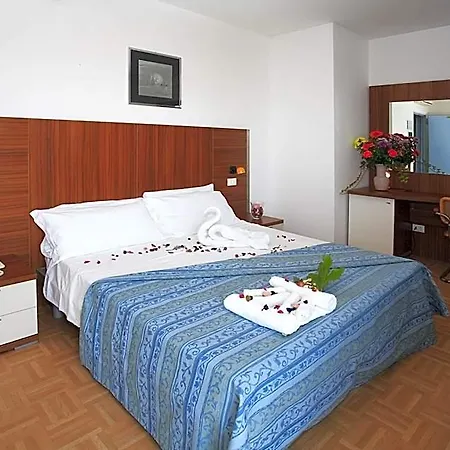 Hotel Aspe 3*
